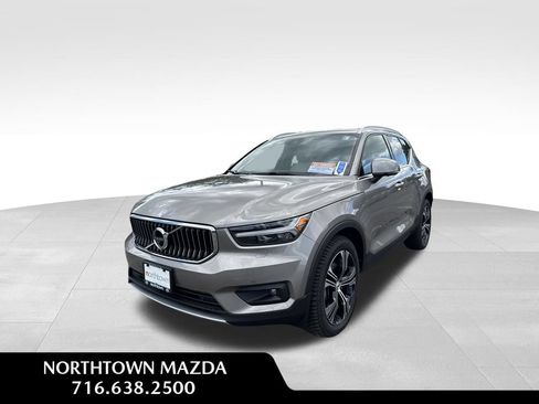 Used 2021 Volvo XC40 T5 Inscription AWD/4WD image 1