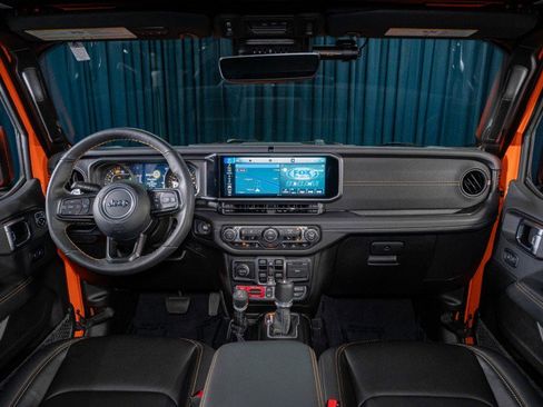 Used 2025 Jeep Wrangler Unlimited Rubicon 392 AWD/4WD image 14