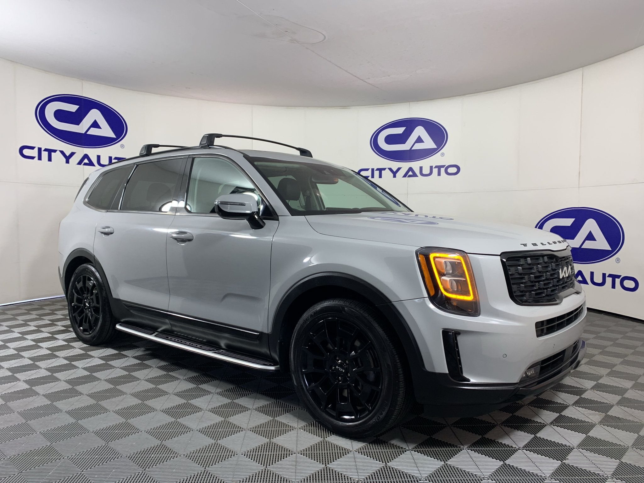 Used 2022 Kia Telluride SX w/ SX Prestige Package AWD/4WD image 1