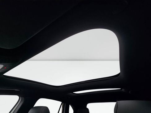 New 2026 Mercedes-Benz GLA 250 4MATIC image 46