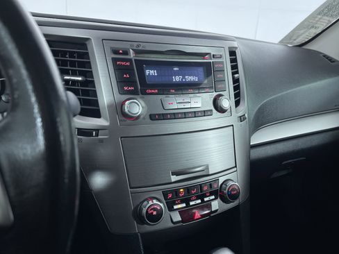 Used 2013 Subaru Legacy 2.5i Premium w/ All-Weather Pkg image 18