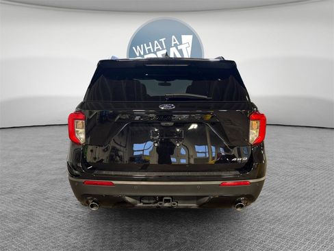 Used 2024 Ford Explorer ST-Line w/ Class IV Trailer Tow Package image 5