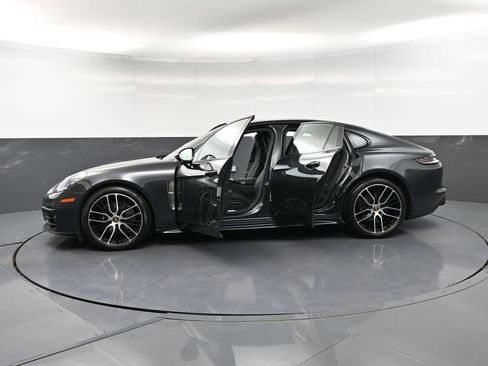 Certified 2023 Porsche Panamera 4 Platinum Edition AWD/4WD image 37
