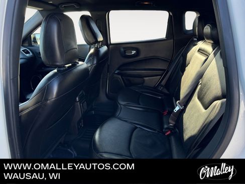 Used 2021 Jeep Compass Latitude w/ Driver Assistance Group image 11