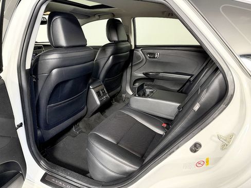 Used 2016 Toyota Avalon Limited FWD image 37
