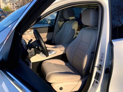 Certified 2022 Mercedes-Benz GLS 450 4MATIC image 6