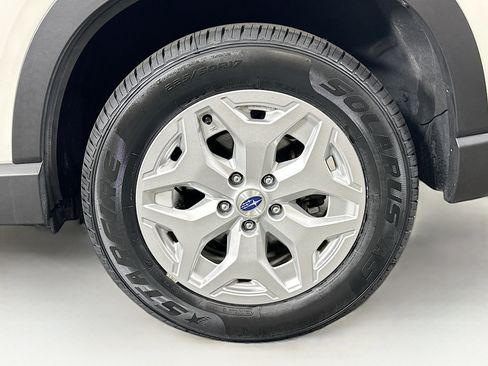 Used 2023 Subaru Forester image 11