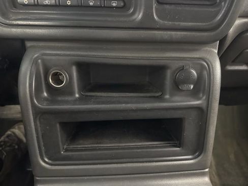 Used 2005 Chevrolet Silverado 3500 LT w/ Heavy-Duty Power Package image 43