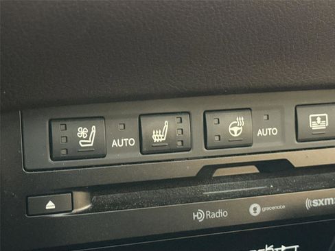 Used 2020 Lexus ES 350 Ultra Luxury w/ Accessory Package 2 FWD image 8