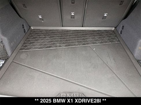Used 2025 BMW X1 xDrive28i w/ Convenience Package image 27