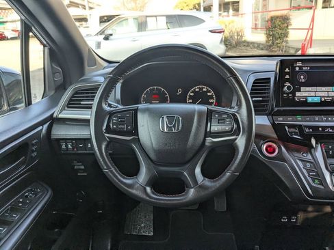 Used 2025 Honda Odyssey Sport-L image 26