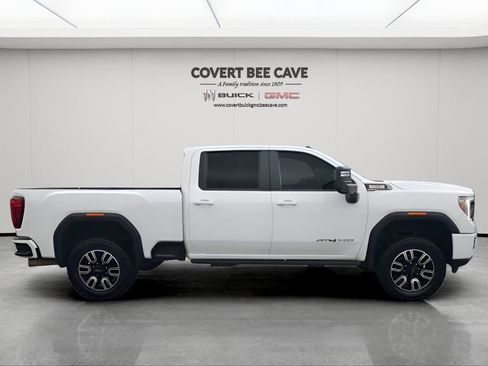 Used 2023 GMC Sierra 2500 AT4 w/ AT4 Preferred Package image 11
