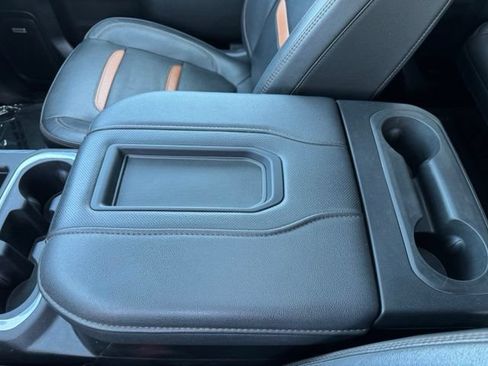 Used 2023 GMC Sierra 1500 AT4 w/ AT4 Preferred Package AWD/4WD image 22