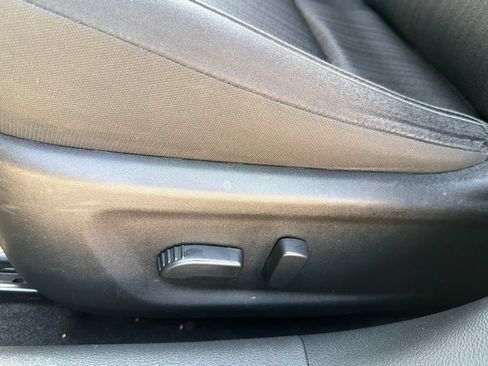 Used 2025 Nissan Altima 2.5 SV FWD image 10