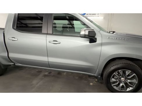 Used 2026 Chevrolet Silverado 1500 LT w/ Protection Package RWD image 2