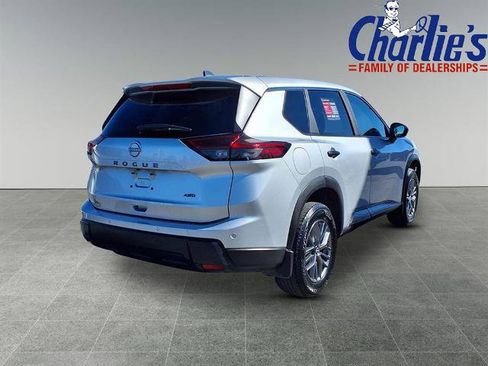 Certified 2025 Nissan Rogue S AWD/4WD image 4
