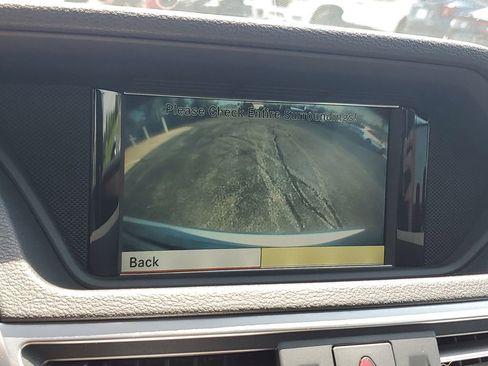 Used 2012 Mercedes-Benz E 350 4MATIC Sedan image 27