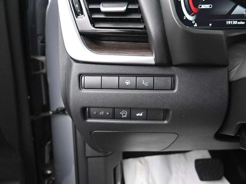 Used 2024 Nissan Rogue Platinum w/ Platinum Premium Package AWD/4WD image 10