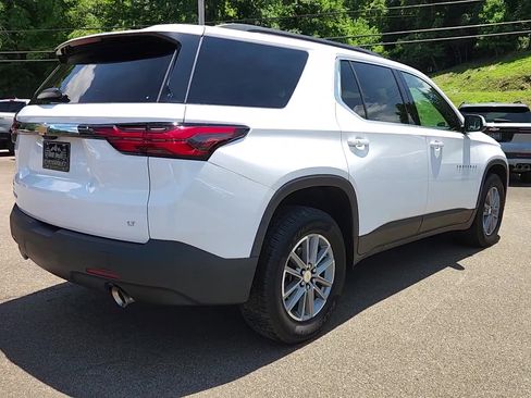 Used 2022 Chevrolet Traverse LT FWD image 5