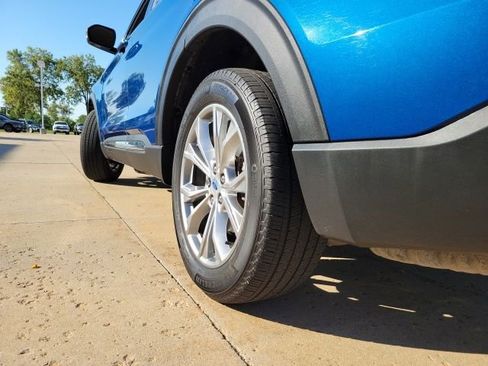 Used 2022 Ford Explorer Limited w/ Class IV Trailer Tow Package image 20