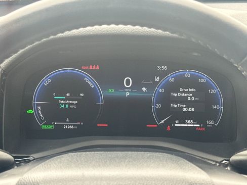 Used 2025 Toyota Camry XLE AWD/4WD image 15