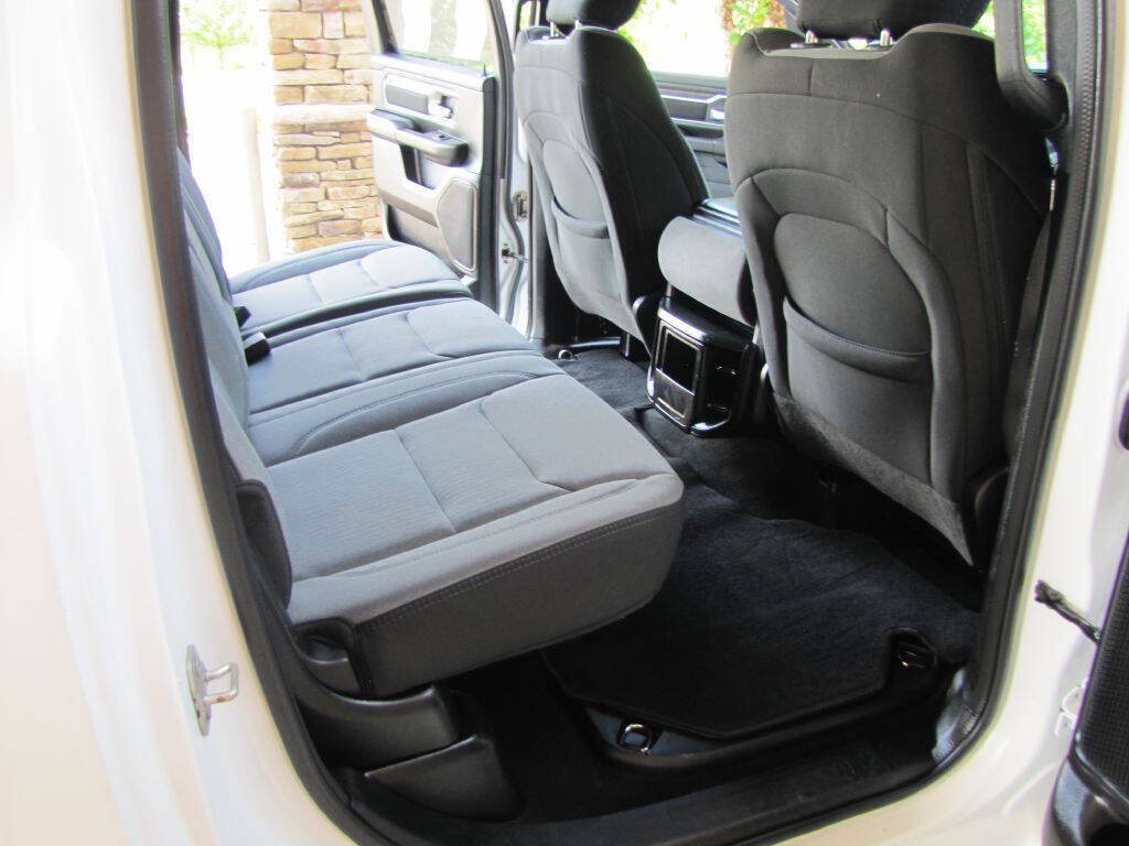 Used 2023 RAM 1500 Big Horn AWD/4WD image 18