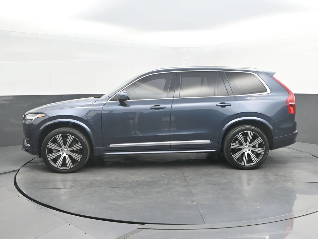 Certified 2025 Volvo XC90 T8 Plus w/ Protection Package Premier AWD/4WD image 2
