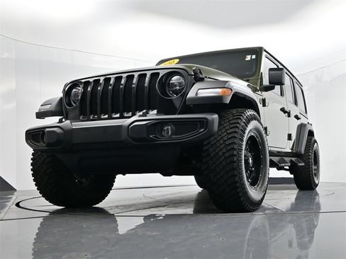 Used 2020 Jeep Wrangler Unlimited Willys image 34