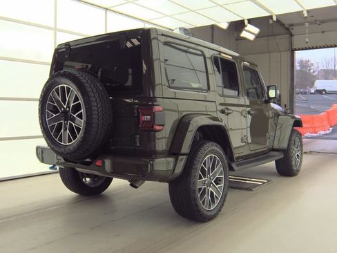 Used 2024 Jeep Wrangler High Altitude image 21