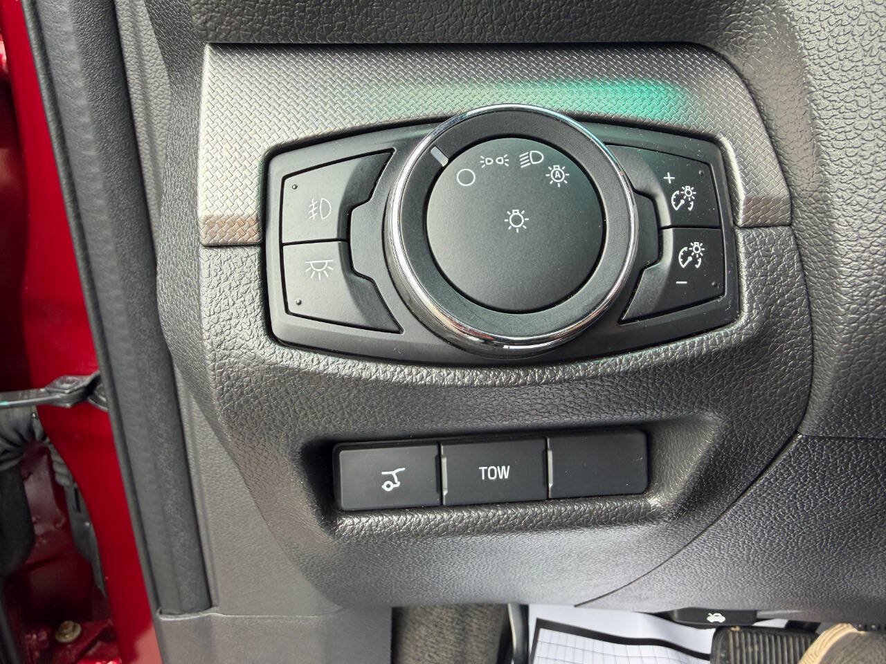Used 2015 Ford Explorer Sport w/ Equipment Group 401A AWD/4WD image 18