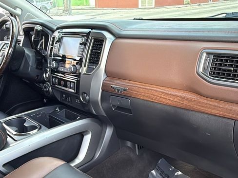 Used 2019 Nissan Titan Platinum Reserve w/ Platinum Utility Package image 34