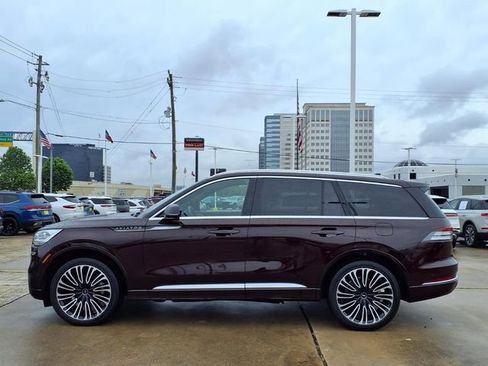Used 2023 Lincoln Aviator Black Label AWD/4WD image 24