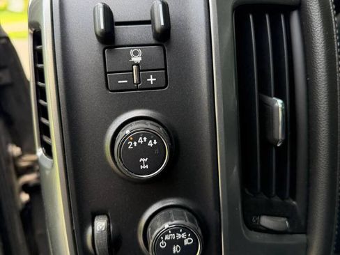 Used 2017 Chevrolet Silverado 2500 LTZ w/ Duramax Plus Package AWD/4WD image 32