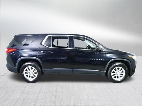 Used 2019 Chevrolet Traverse LS AWD/4WD image 8