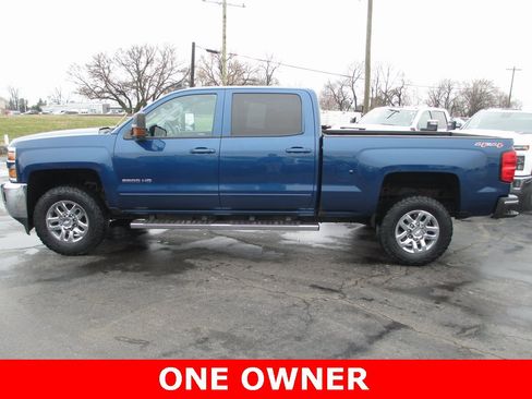 Used 2016 Chevrolet Silverado 2500 LT w/ LT Convenience Package image 9