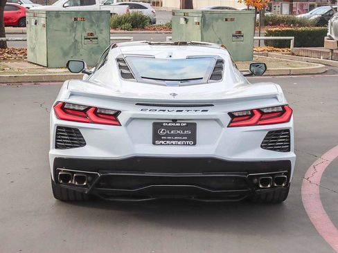 Used 2024 Chevrolet Corvette Stingray Premium Cpe w/ 3LT image 3