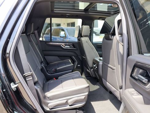 New 2026 GMC Yukon Elevation w/ Elevation Premium Package AWD/4WD image 37