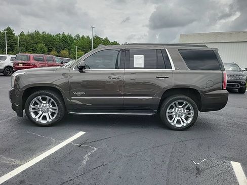 Used 2020 GMC Yukon SLT w/ Premium Edition RWD image 4