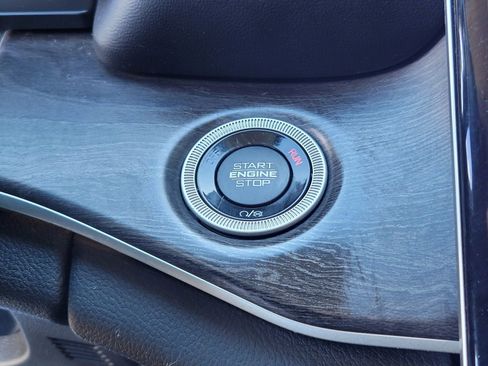 Used 2021 Jeep Grand Cherokee L Limited image 24