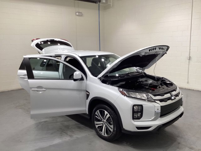 Used 2025 Mitsubishi Outlander Sport ES AWD/4WD image 9