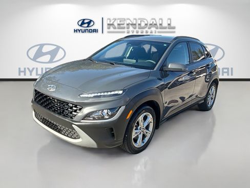 Used 2023 Hyundai Kona SEL image 3