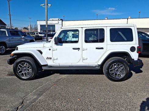 New 2026 Jeep Wrangler Sahara image 8