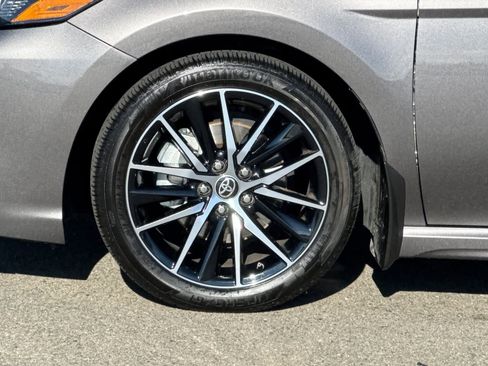 Used 2023 Toyota Camry SE image 30
