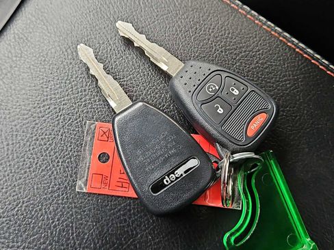 Used 2017 Jeep Wrangler 75th Anniversary image 32