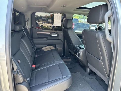 Used 2025 GMC Sierra 1500 Denali AWD/4WD image 13