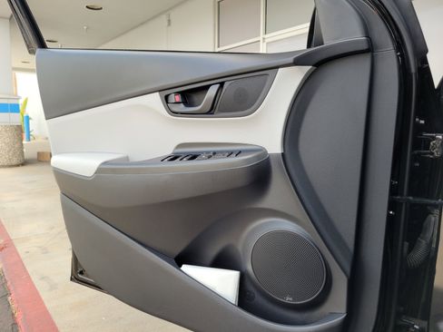 Used 2023 Hyundai Kona SEL w/ Cargo Package FWD image 26
