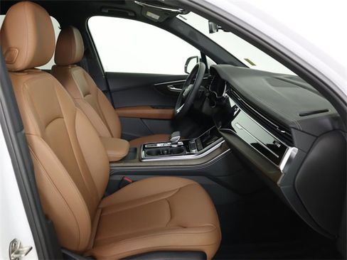 Certified 2025 Audi Q7 3.0T Premium Plus w/ Premium Plus Package image 13