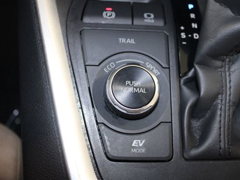 Used 2023 Toyota RAV4 XLE w/ Convenience Package image 43