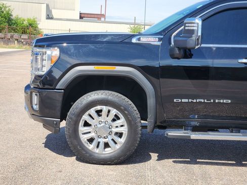 Used 2022 GMC Sierra 2500 Denali AWD/4WD image 9