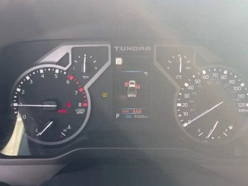 Used 2022 Toyota Tundra SR w/ SR Tow Package image 14